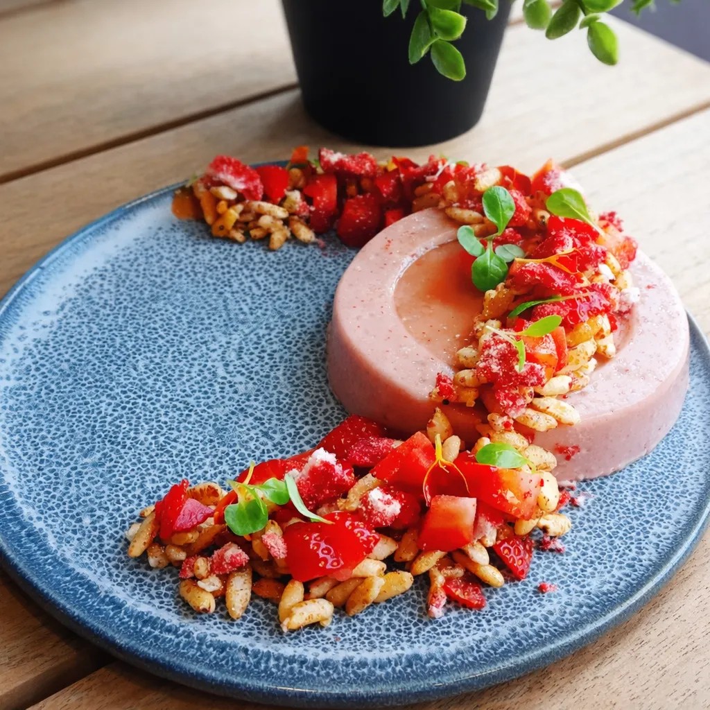 Image alt description