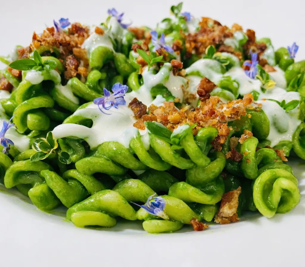 Image alt description