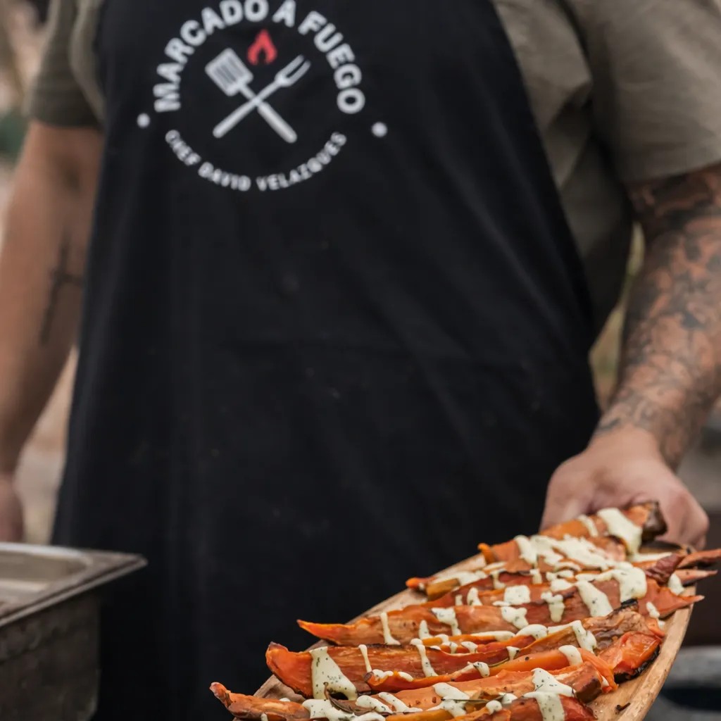 Image alt description