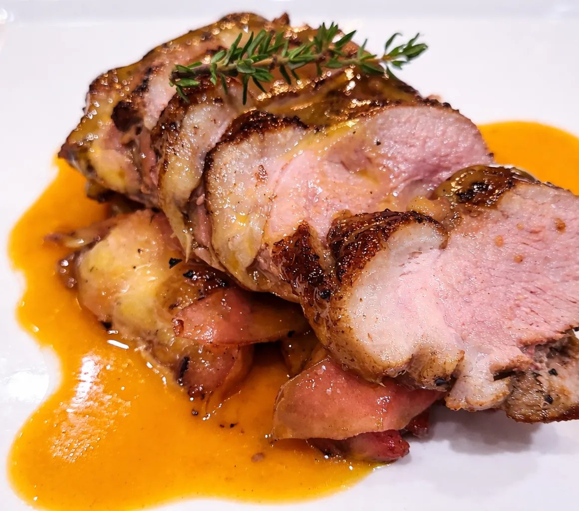 Image alt description