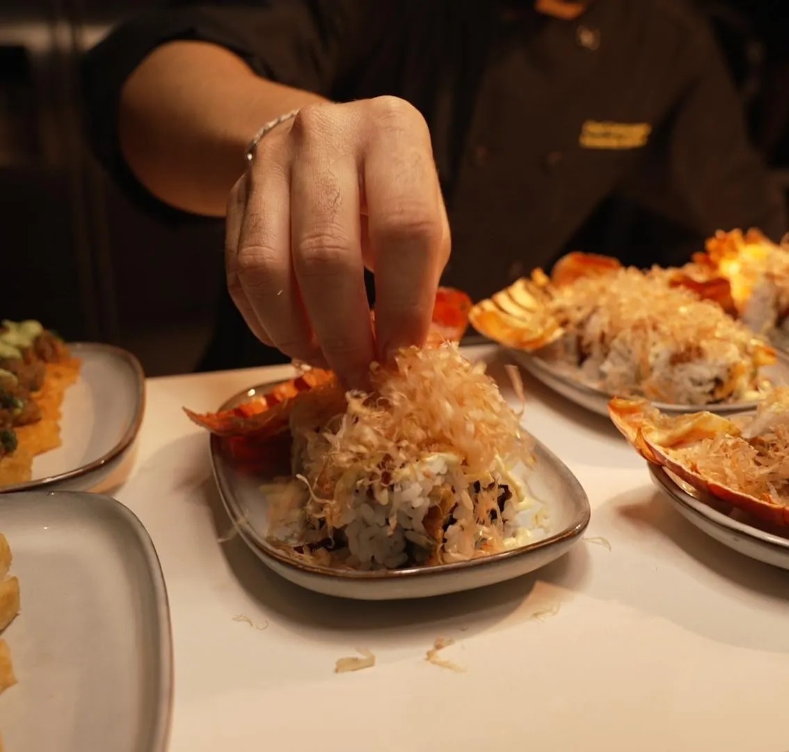 Image alt description