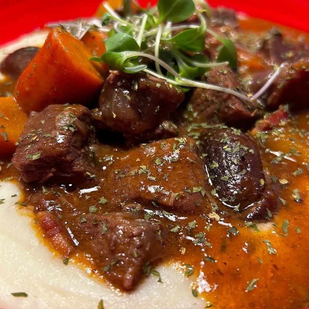 Image alt description