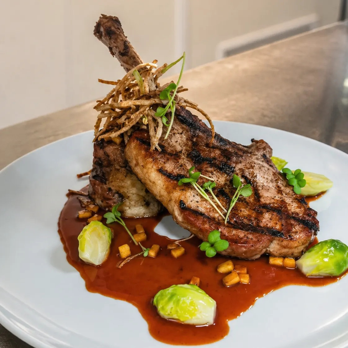 Image alt description