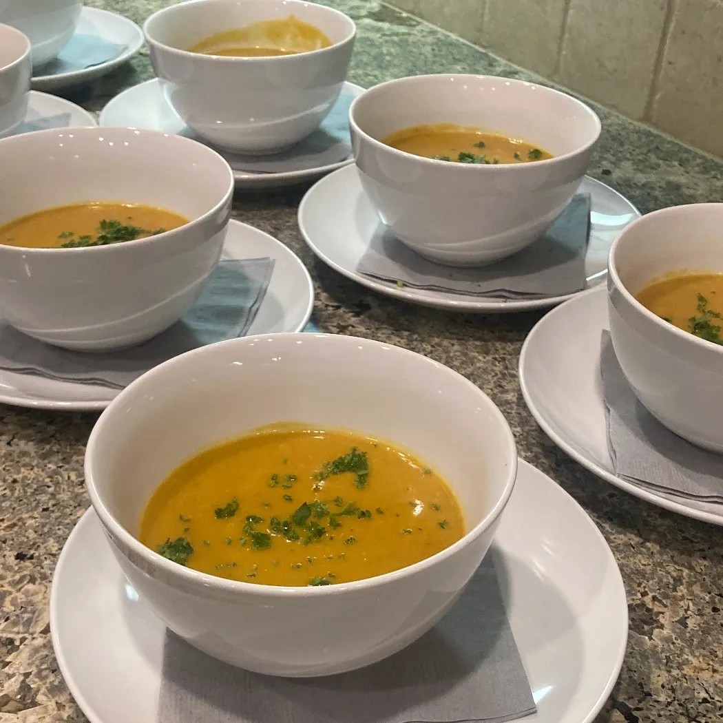 Image alt description