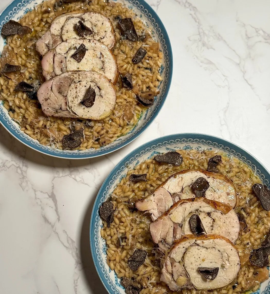 Image alt description