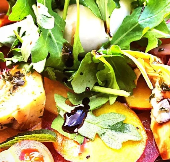 Image alt description