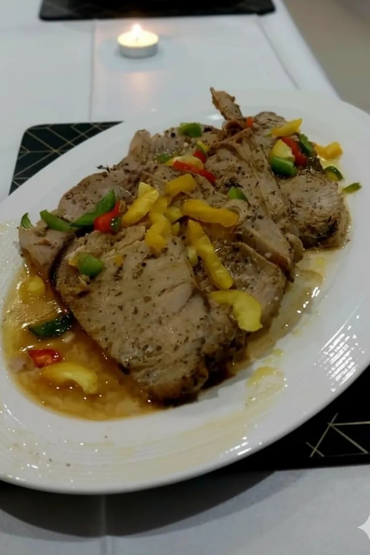 Image alt description