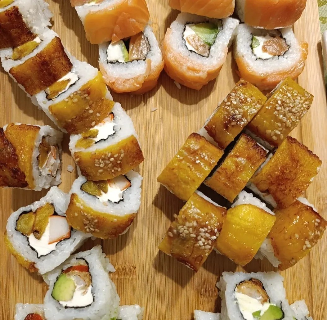 Image alt description