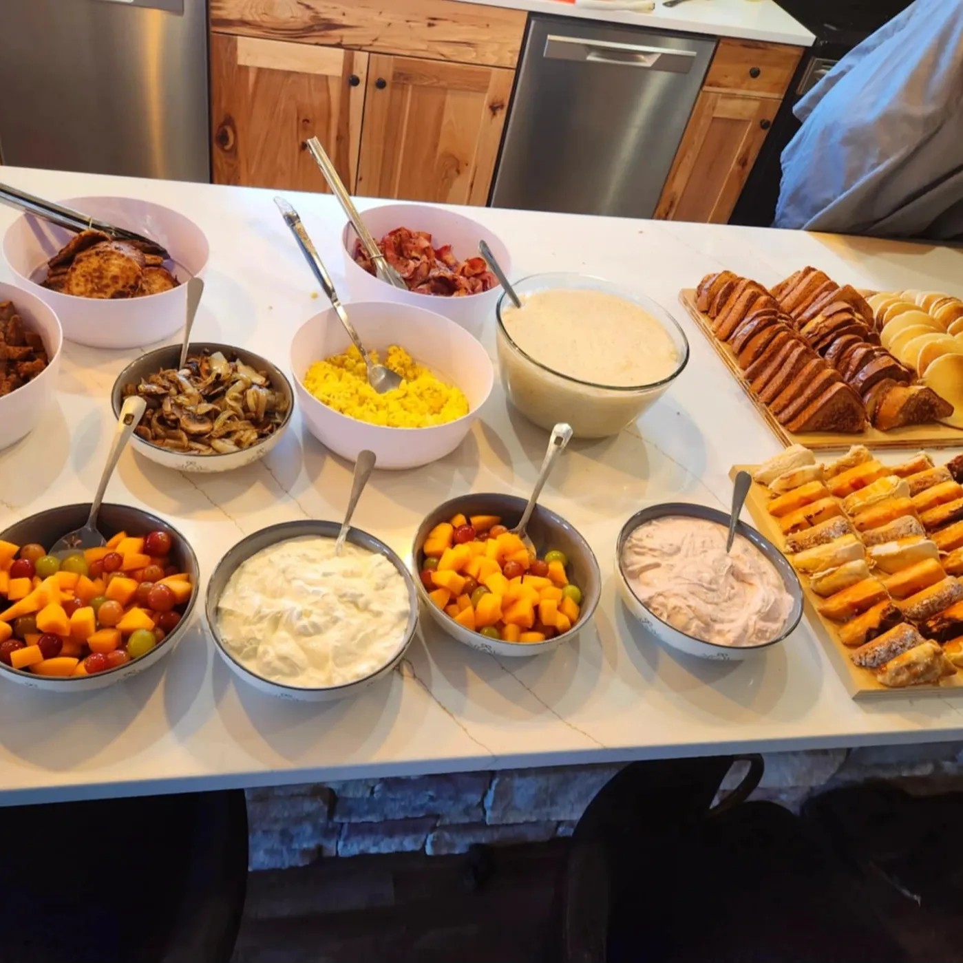 Image alt description