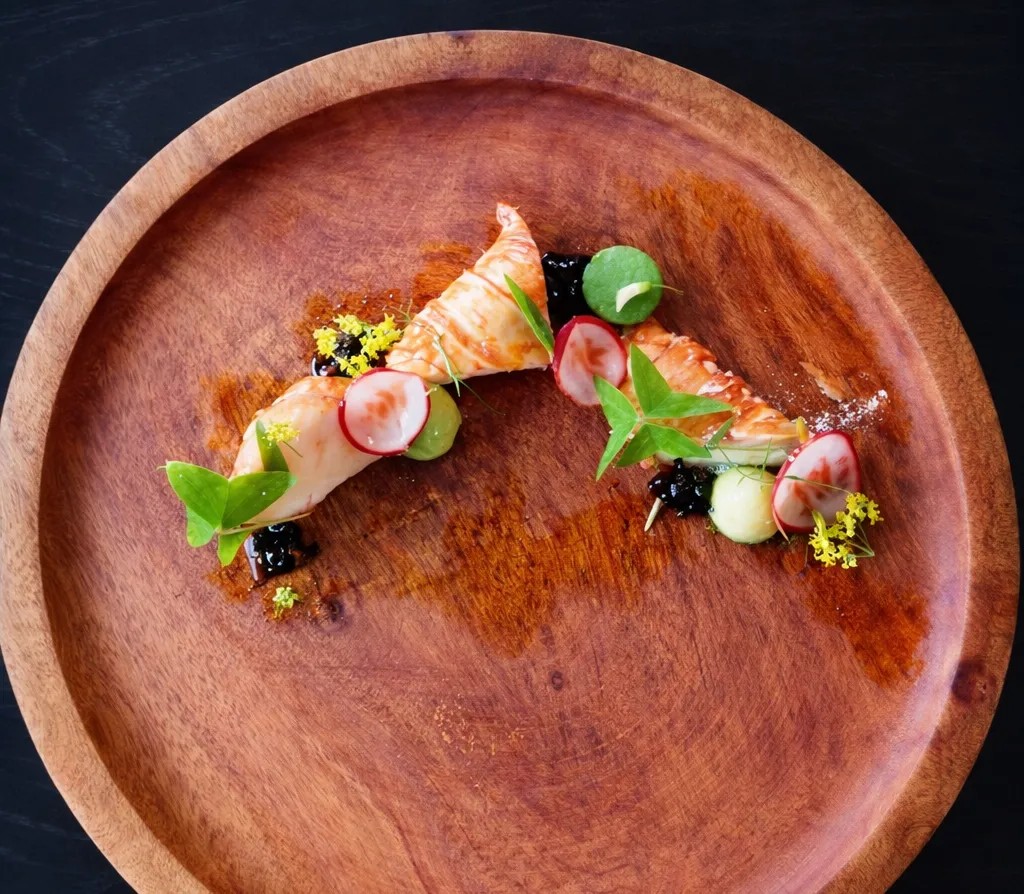 Image alt description