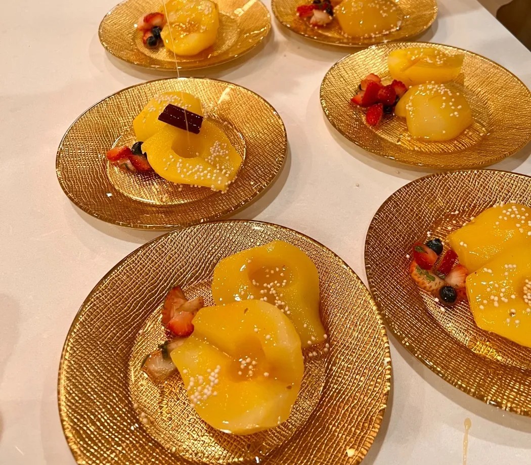 Image alt description