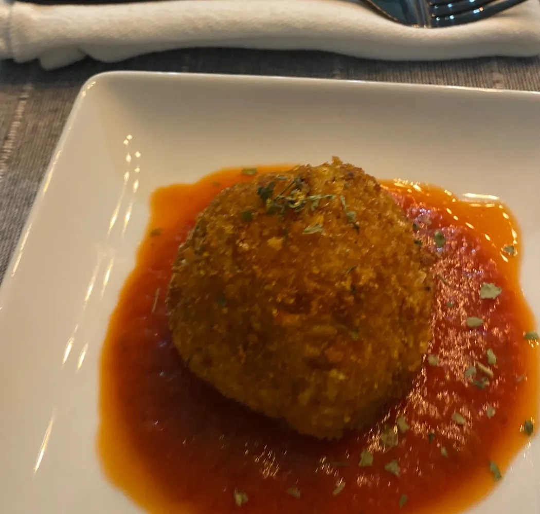 Image alt description