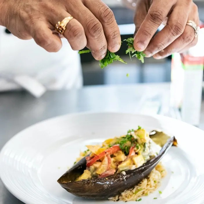 Image alt description