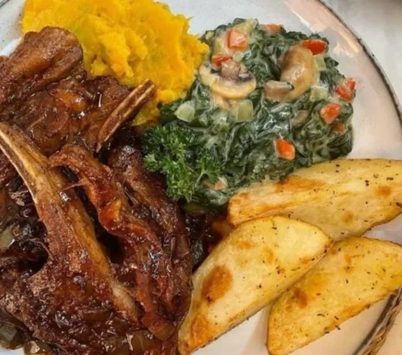 Image alt description