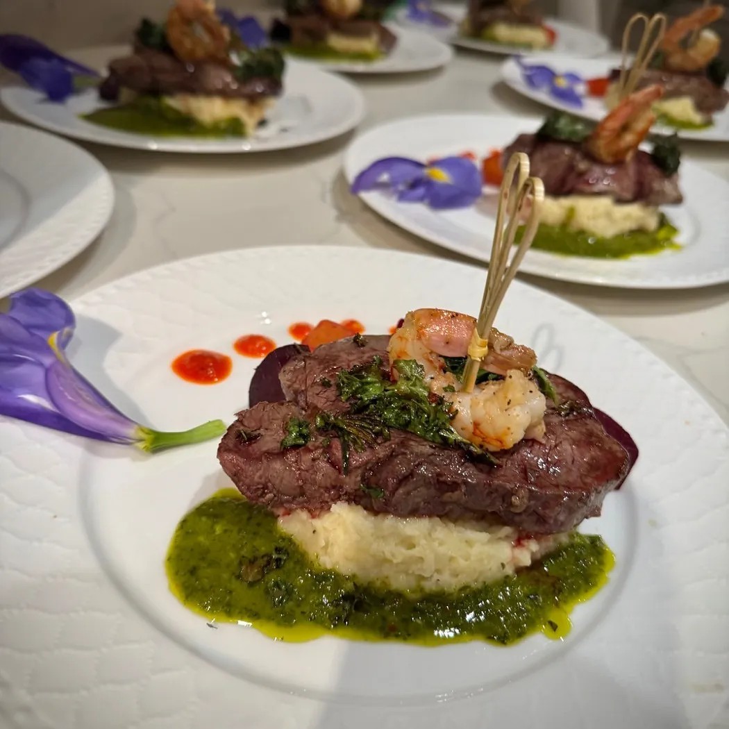 Image alt description