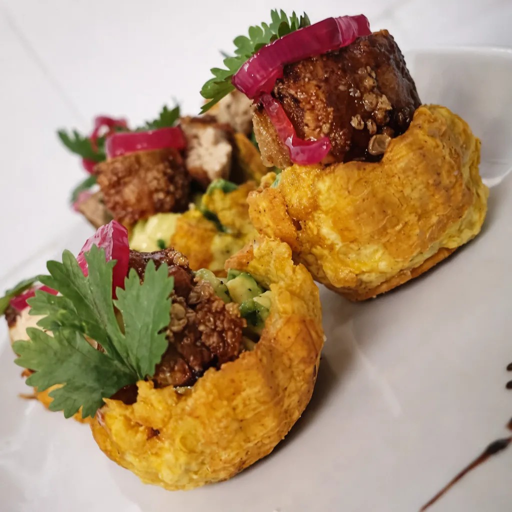 Image alt description