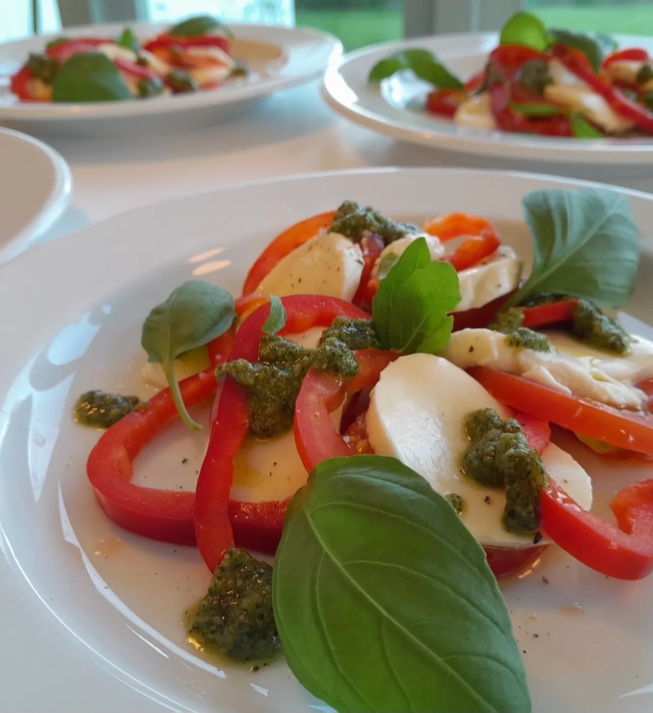 Image alt description