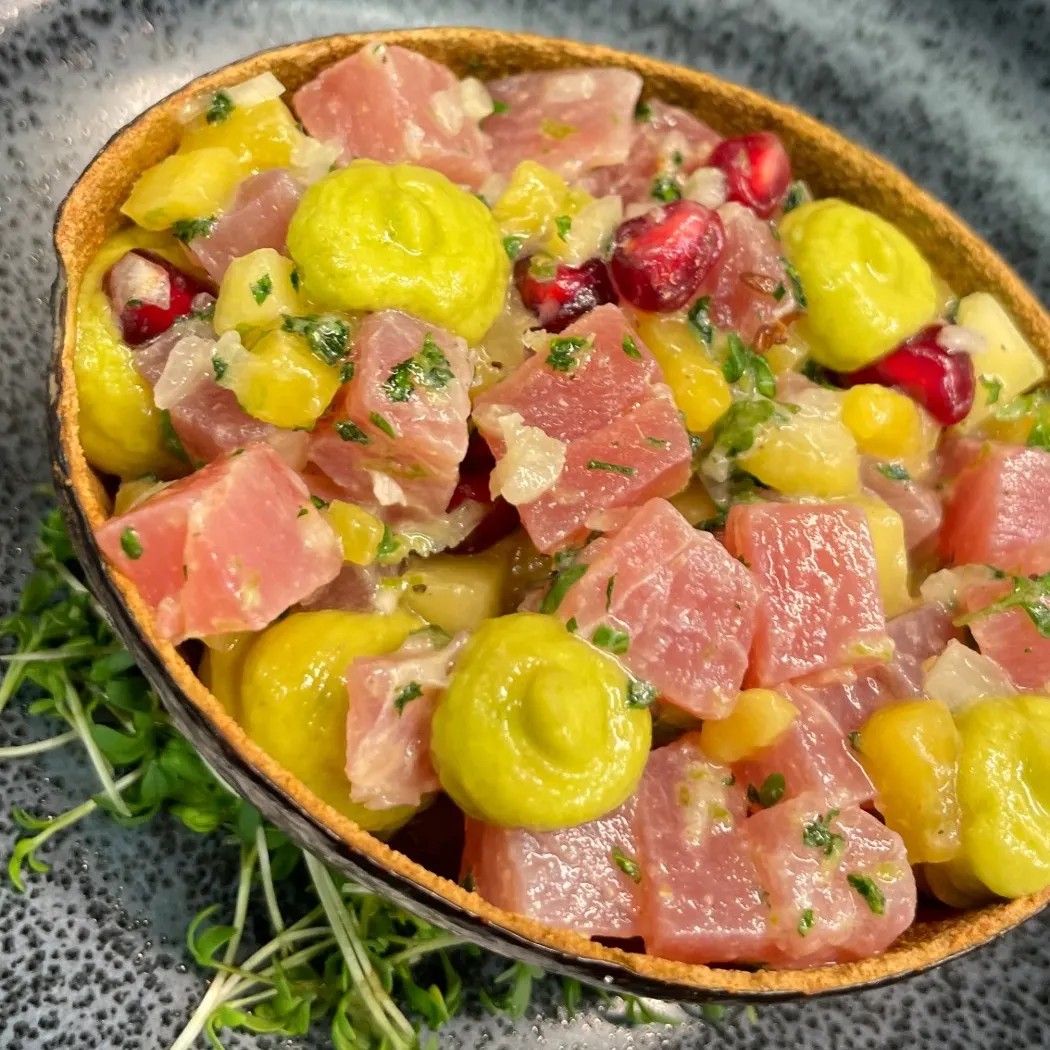 Image alt description