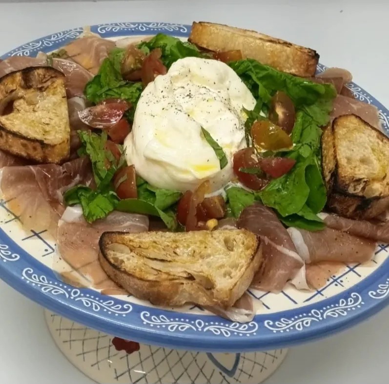 Image alt description