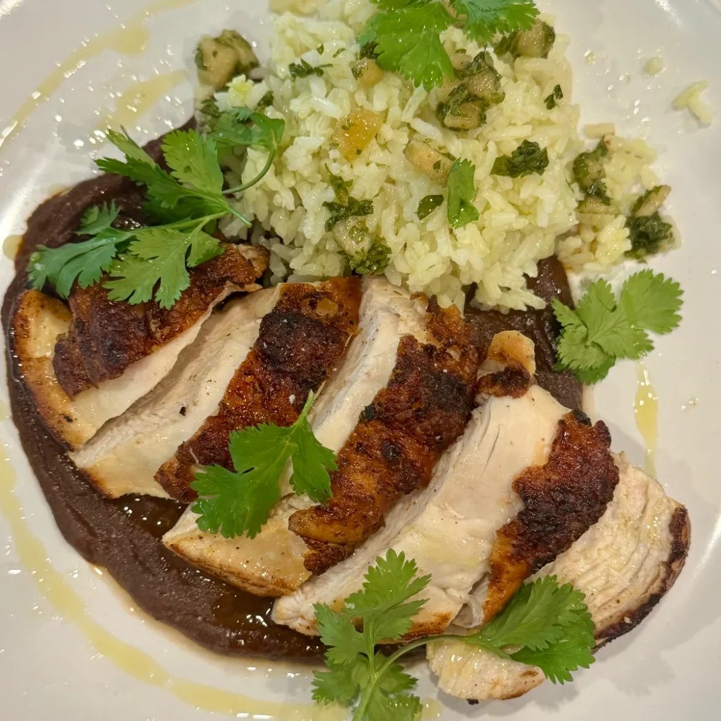 Image alt description