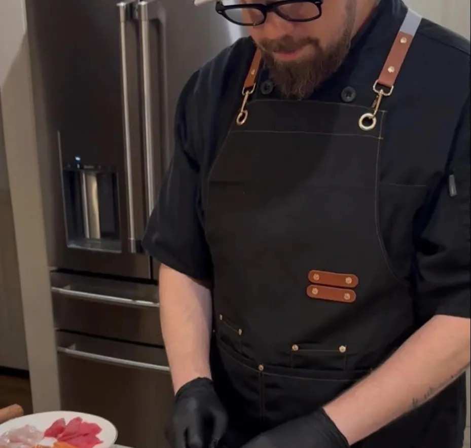 Image alt description