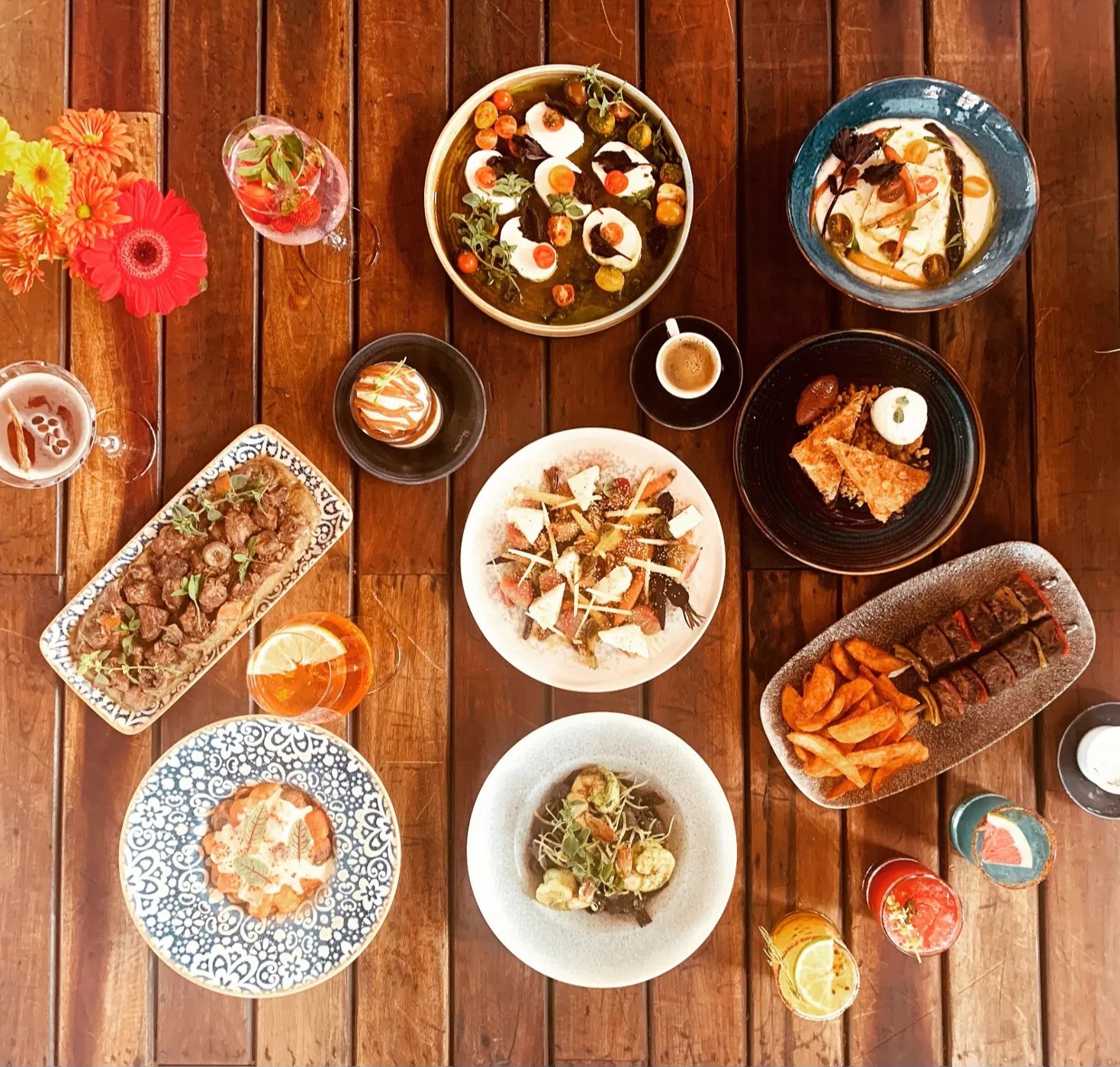 Image alt description