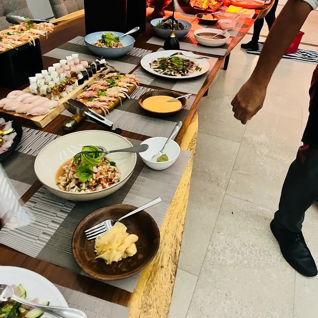 Image alt description