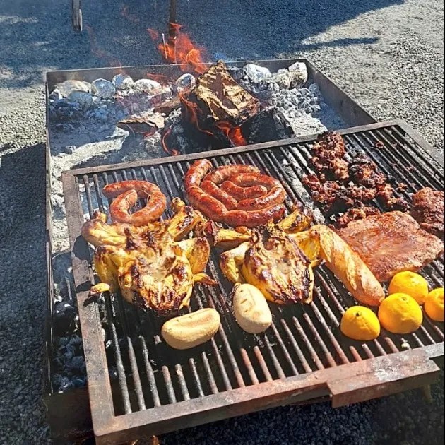 Image alt description