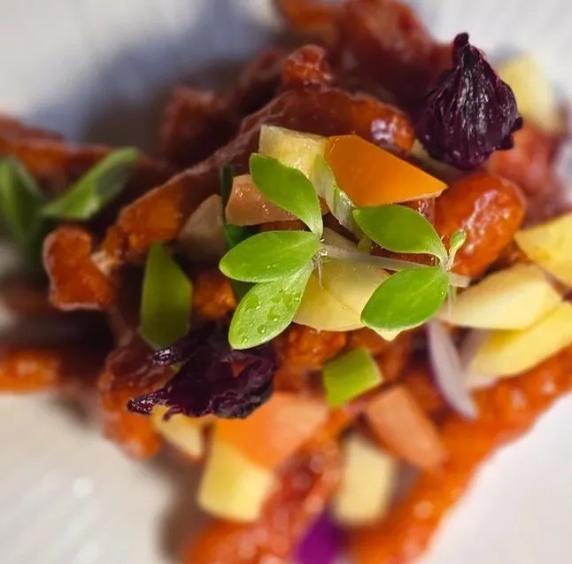 Image alt description