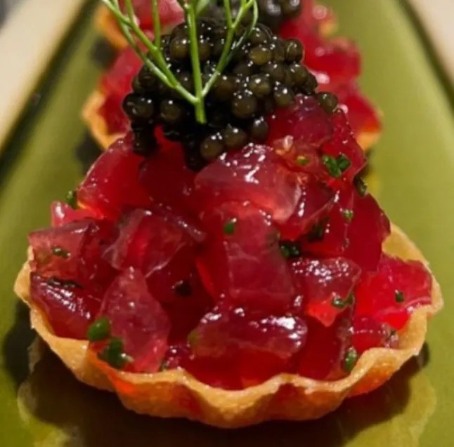 Image alt description