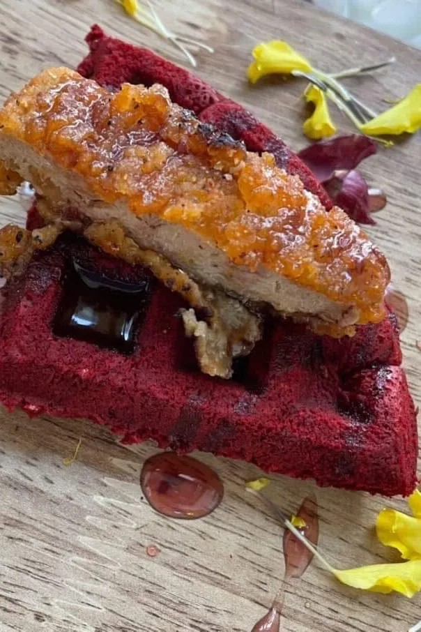 Image alt description