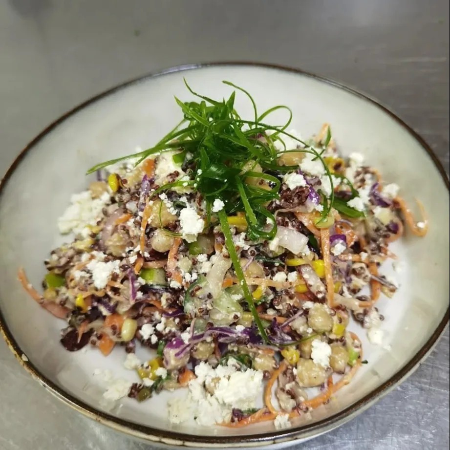 Image alt description