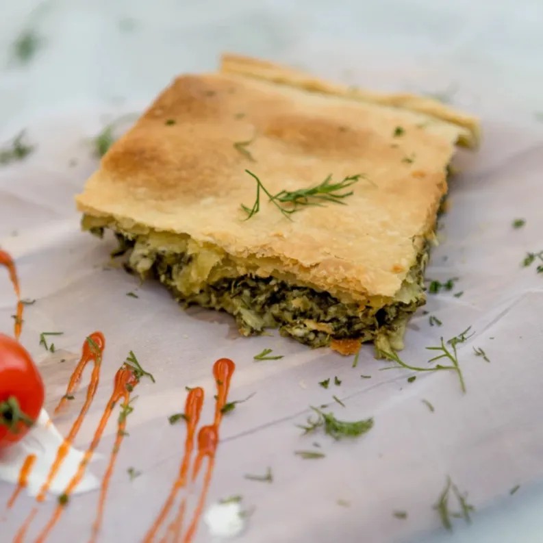 Image alt description