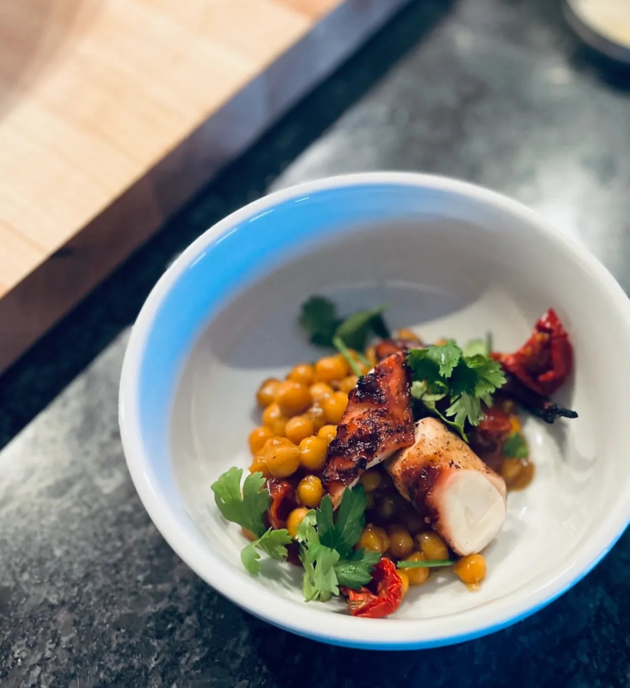 Image alt description