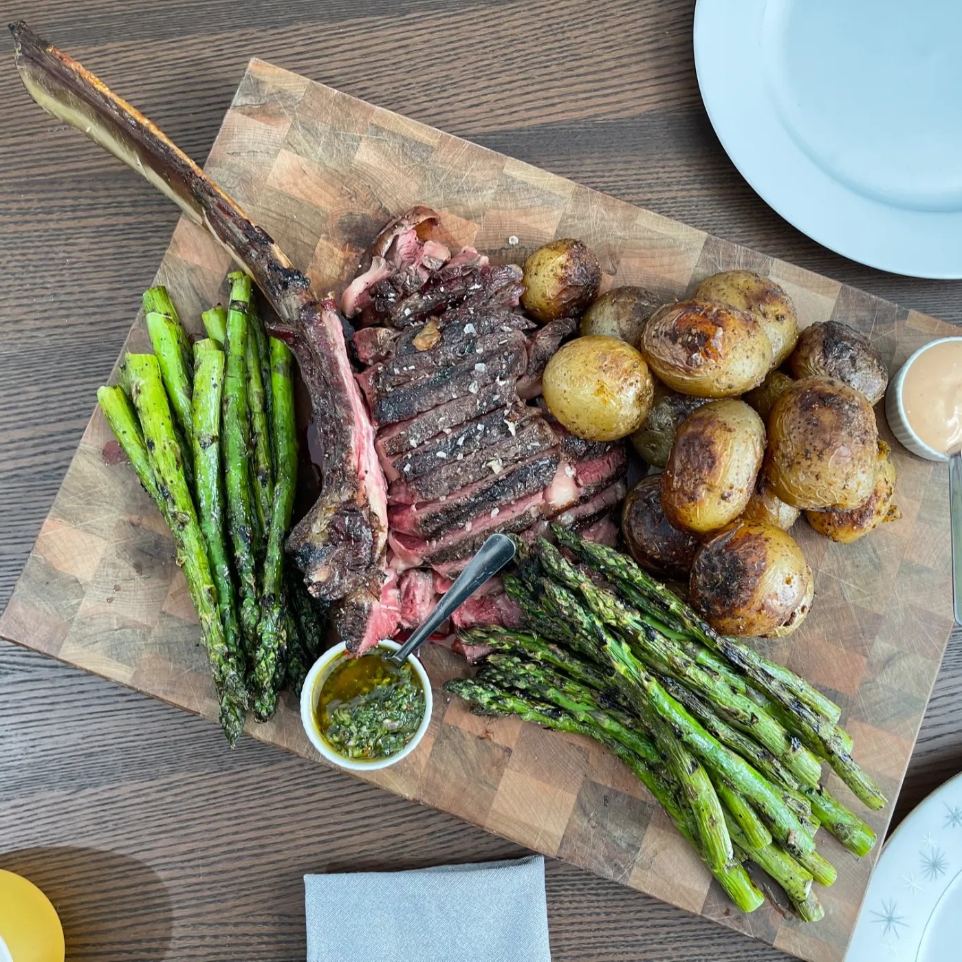 Image alt description