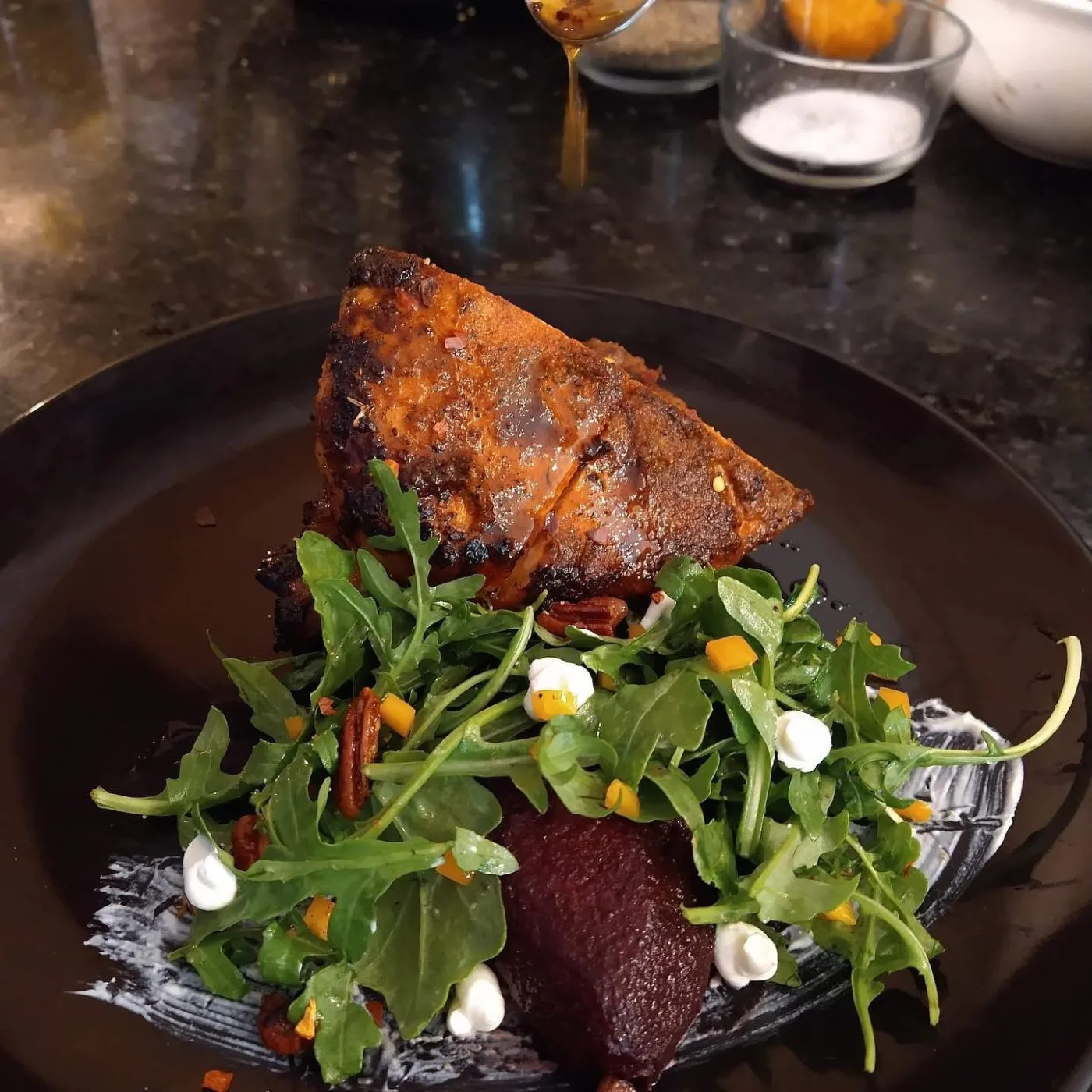 Image alt description