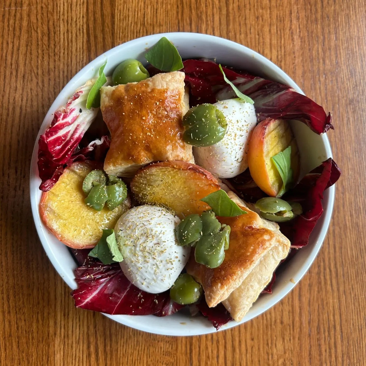 Image alt description