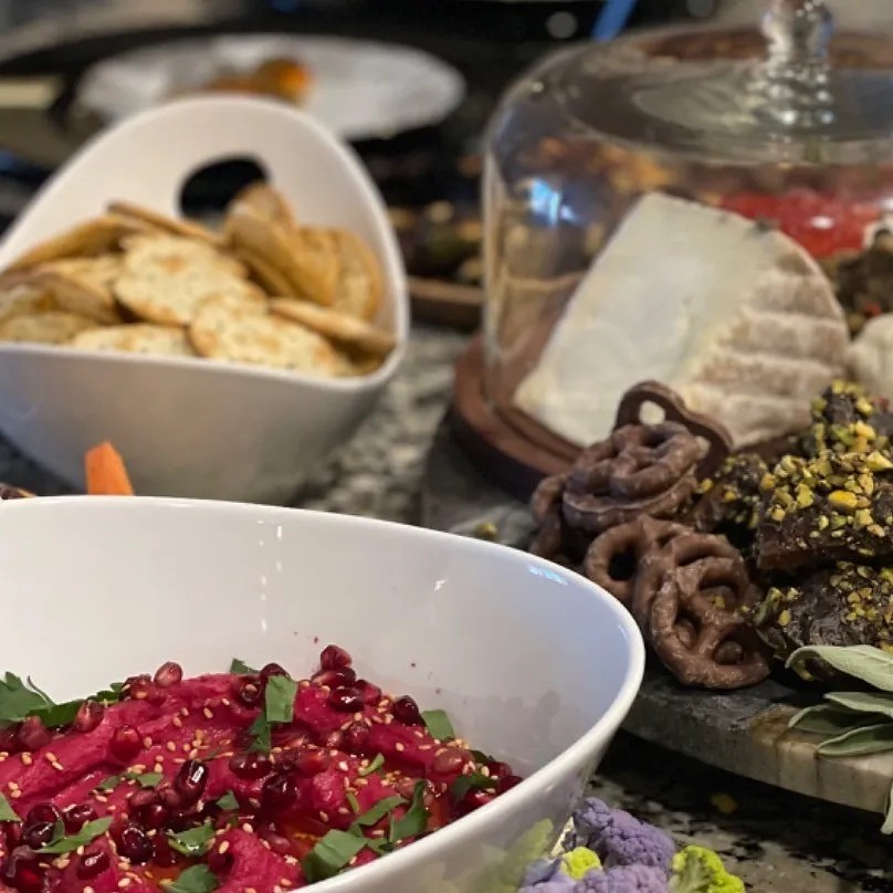 Image alt description