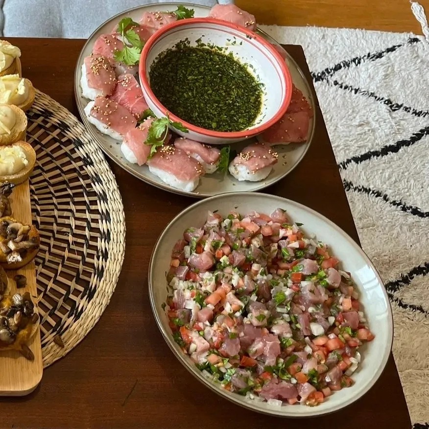 Image alt description