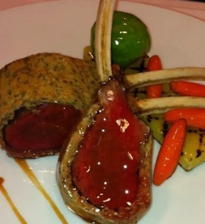 Image alt description