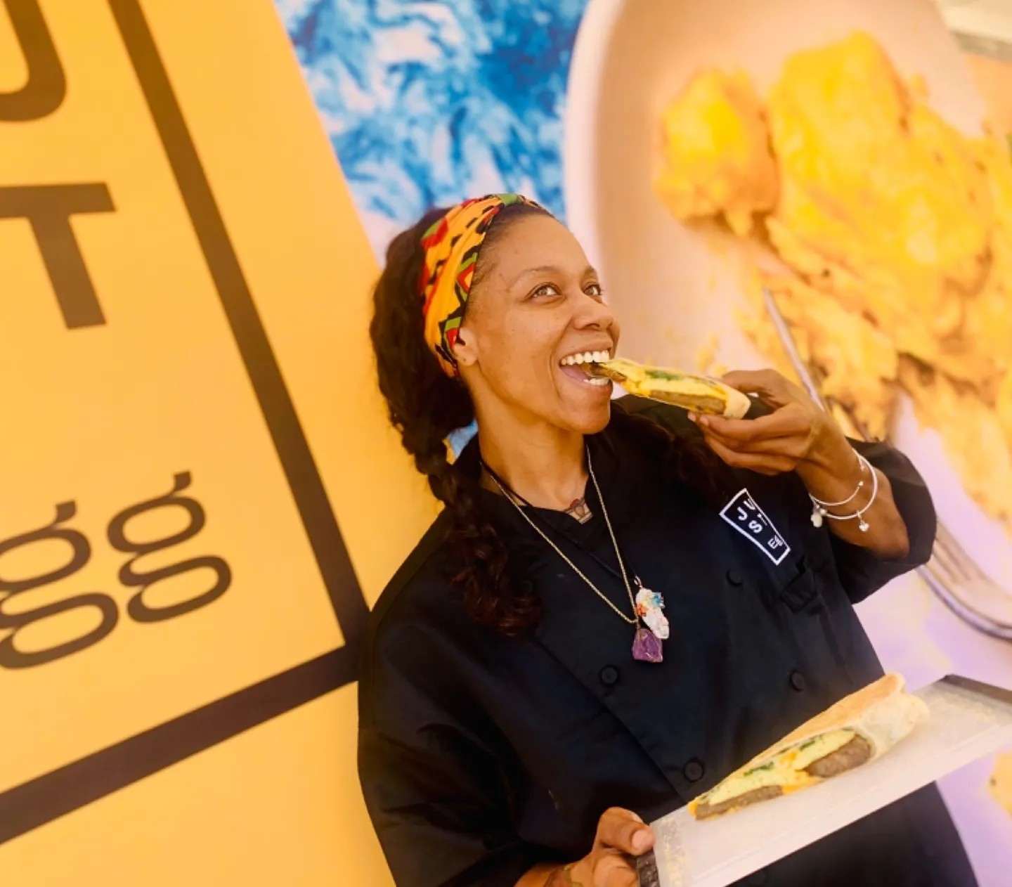 Image alt description