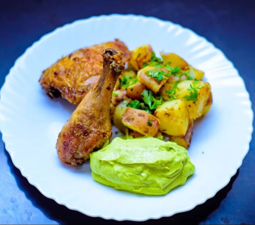 Image alt description