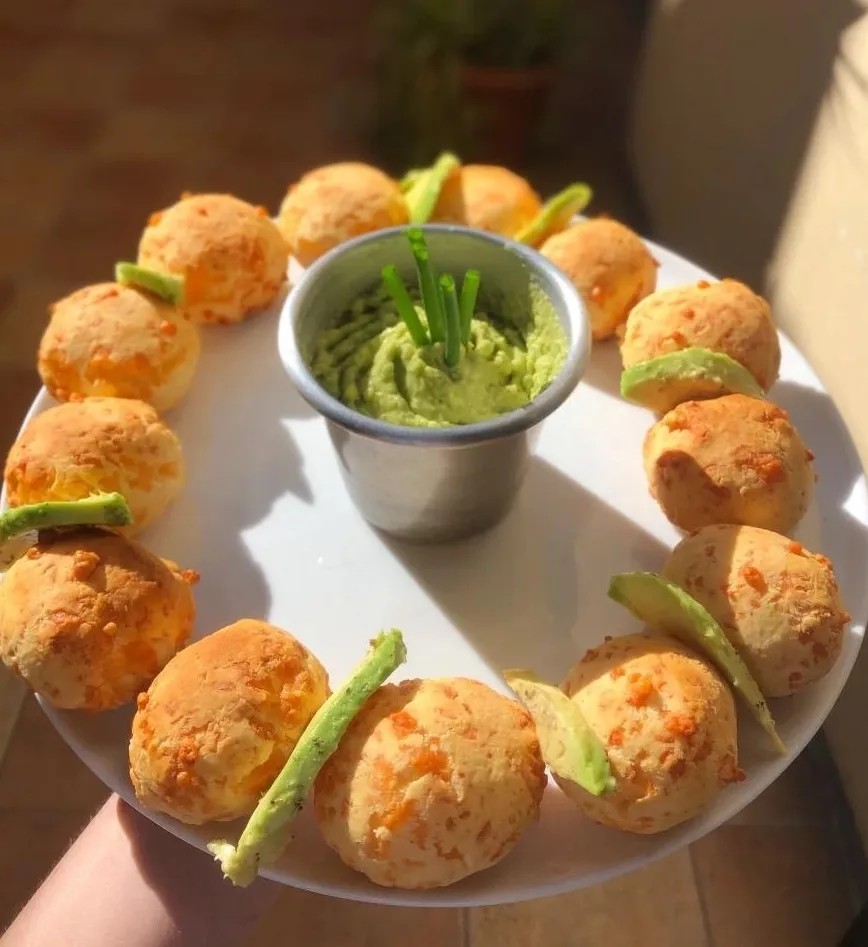 Image alt description