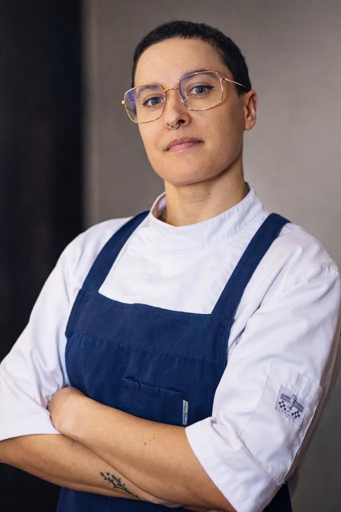 Image alt description