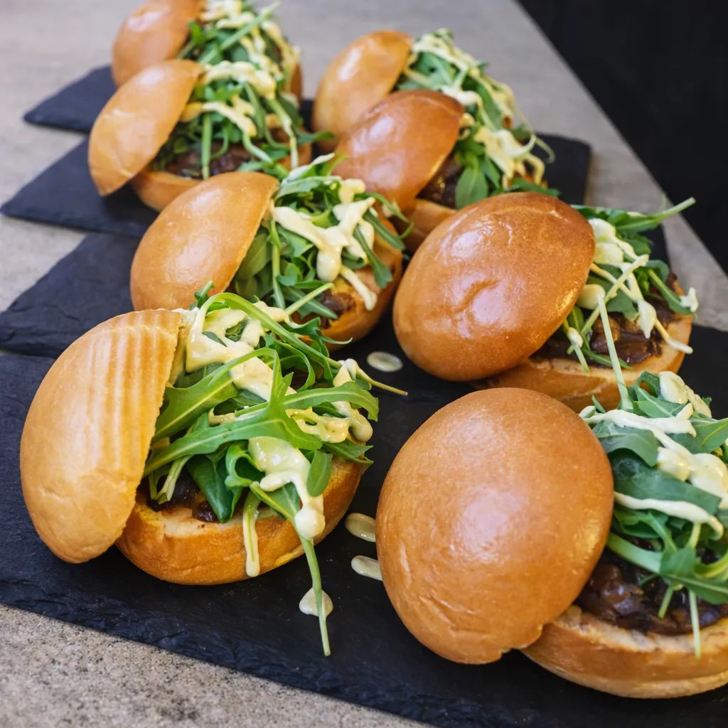 Image alt description