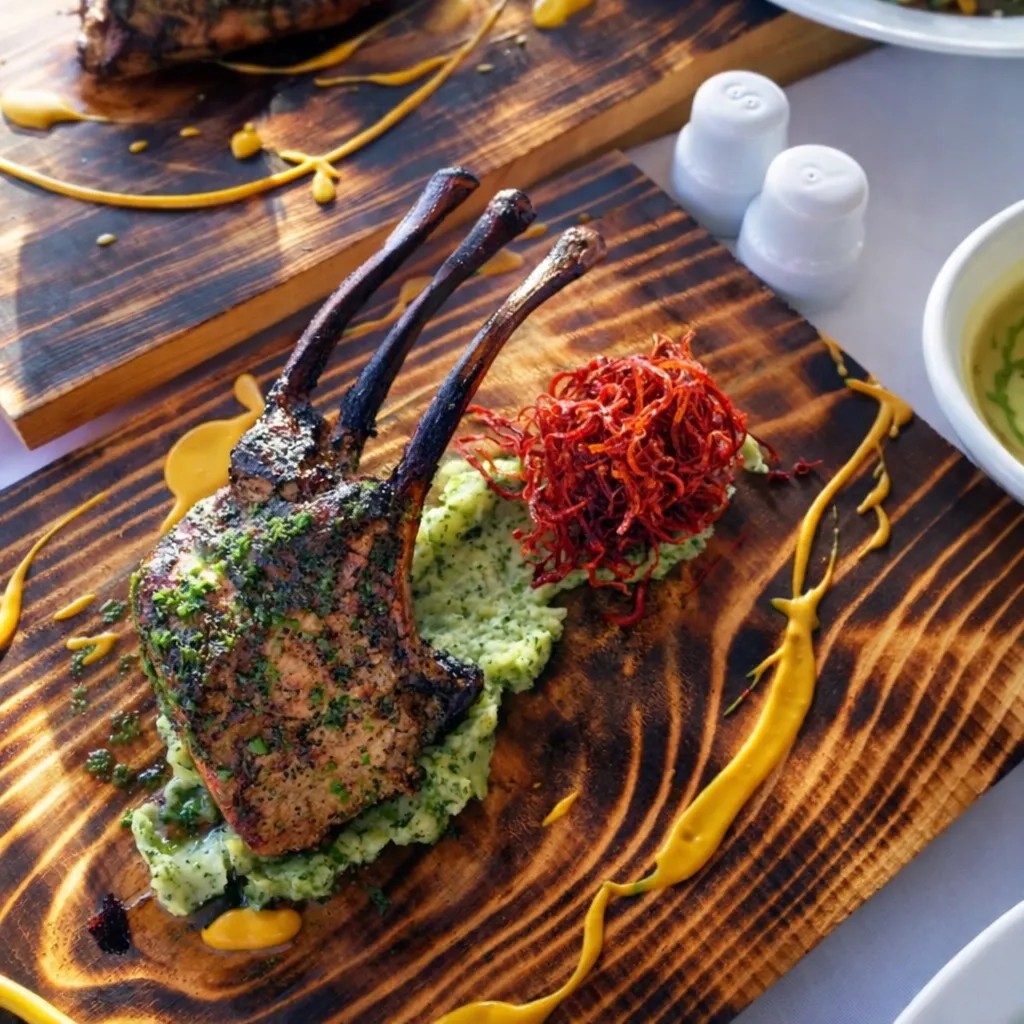 Image alt description