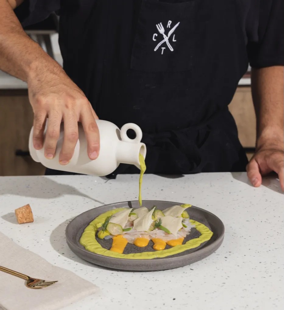 Image alt description