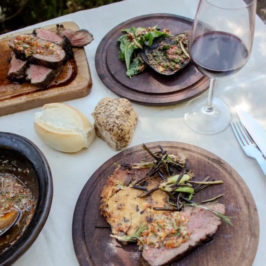 Image alt description