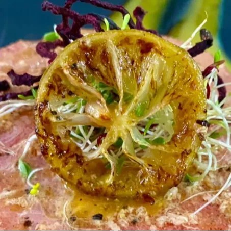 Image alt description