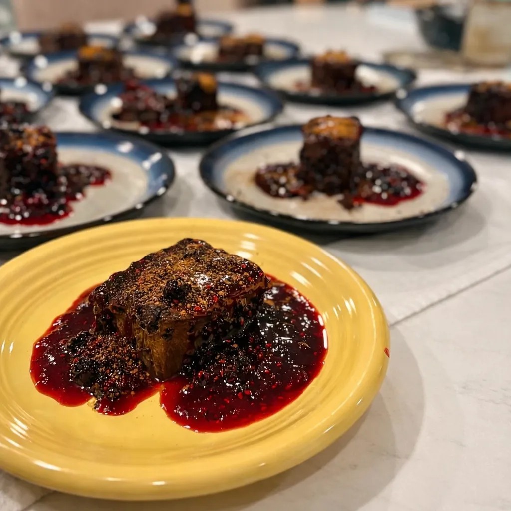 Image alt description